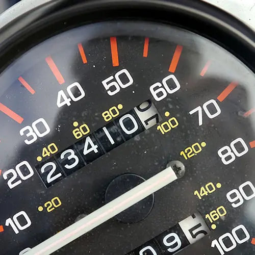 Gebrauchtwagen – wie viele Kilometer darf ein Fahrzeug beim Kauf auf der Uhr haben?