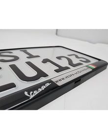 Kennzeichenhalter 255x130 schwarz - Mehrfarbiger Digitaldruck 4C mit Domingveredelung - Ab 50 Stück